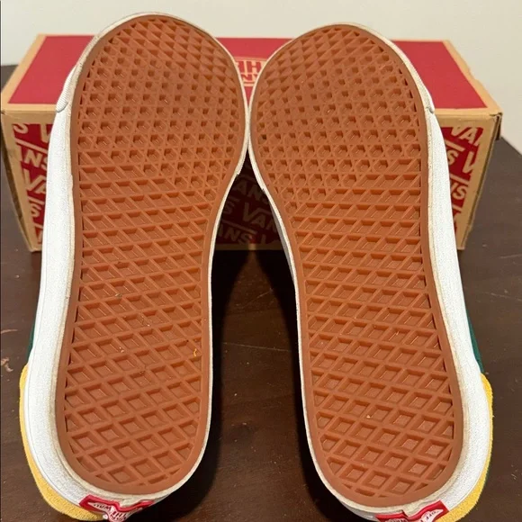 Vans Old Skool 'Yacht Club' sneaker - Picture 10 of 11